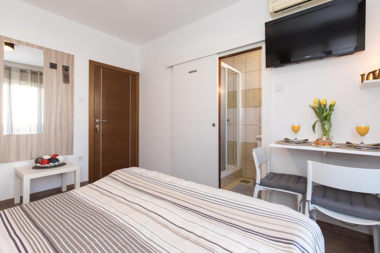 Guest House Krk Town Centre Экстерьер фото