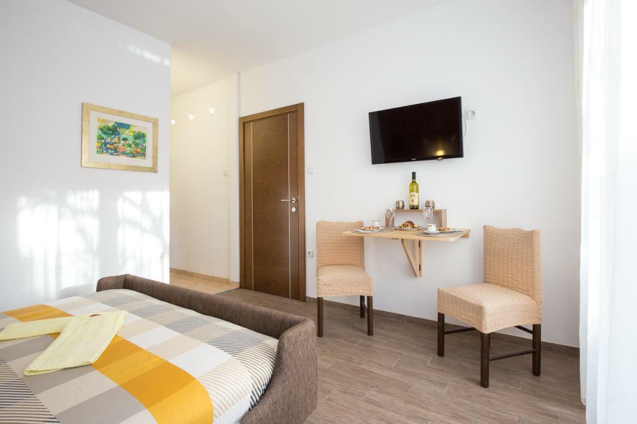 Guest House Krk Town Centre Экстерьер фото