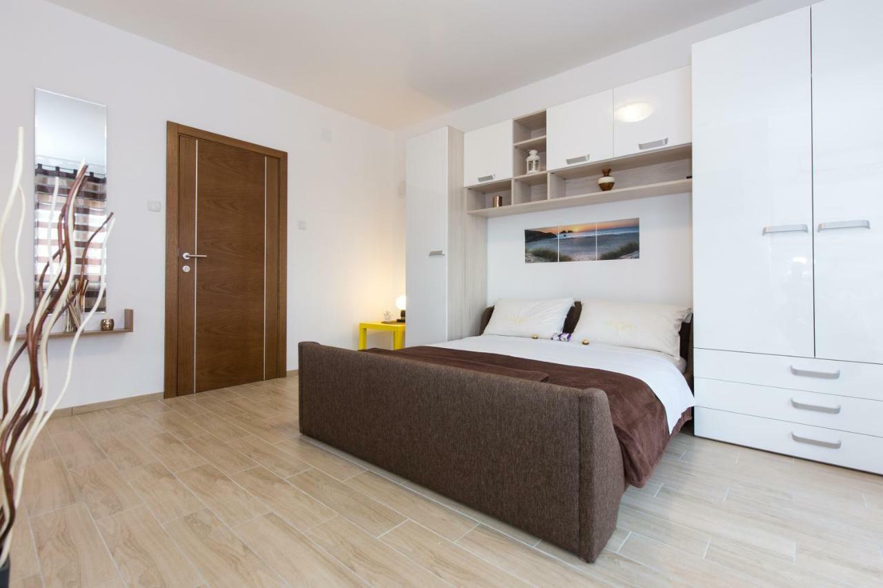 Guest House Krk Town Centre Экстерьер фото